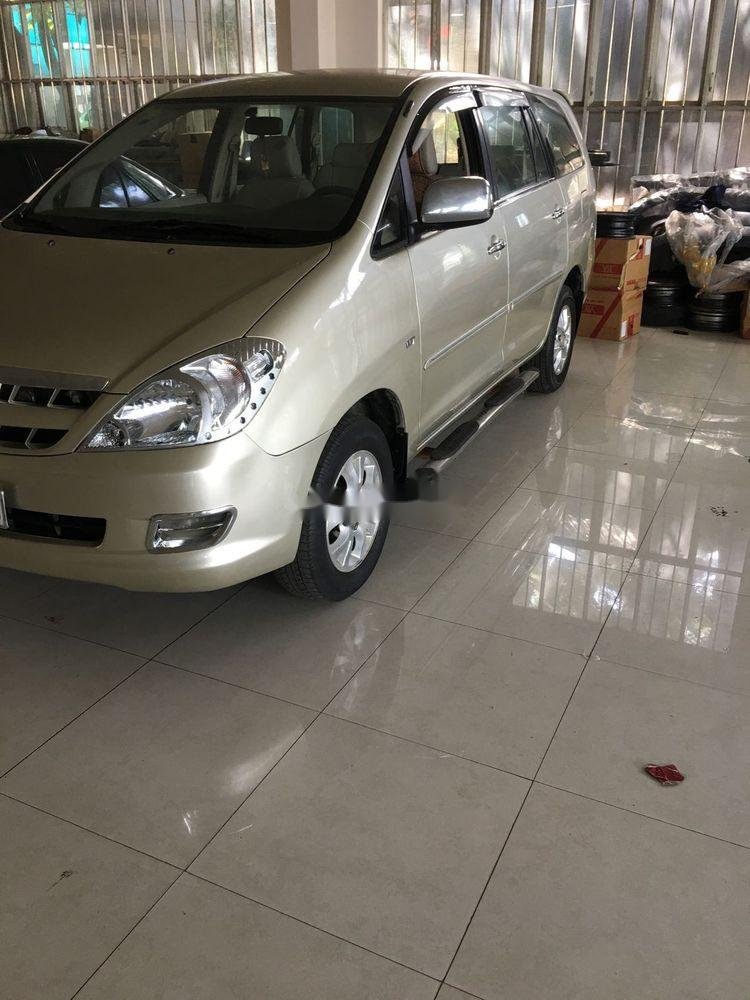 Toyota Innova   2007 - Bán Toyota Innova sản xuất năm 2007, giá cả hợp lý, xe còn mới