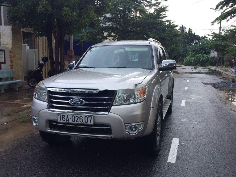 Ford Everest   Limited  2010 - Cần bán xe Ford Everest Limited sản xuất năm 2010, nhập khẩu nguyên chiếc xe gia đình 