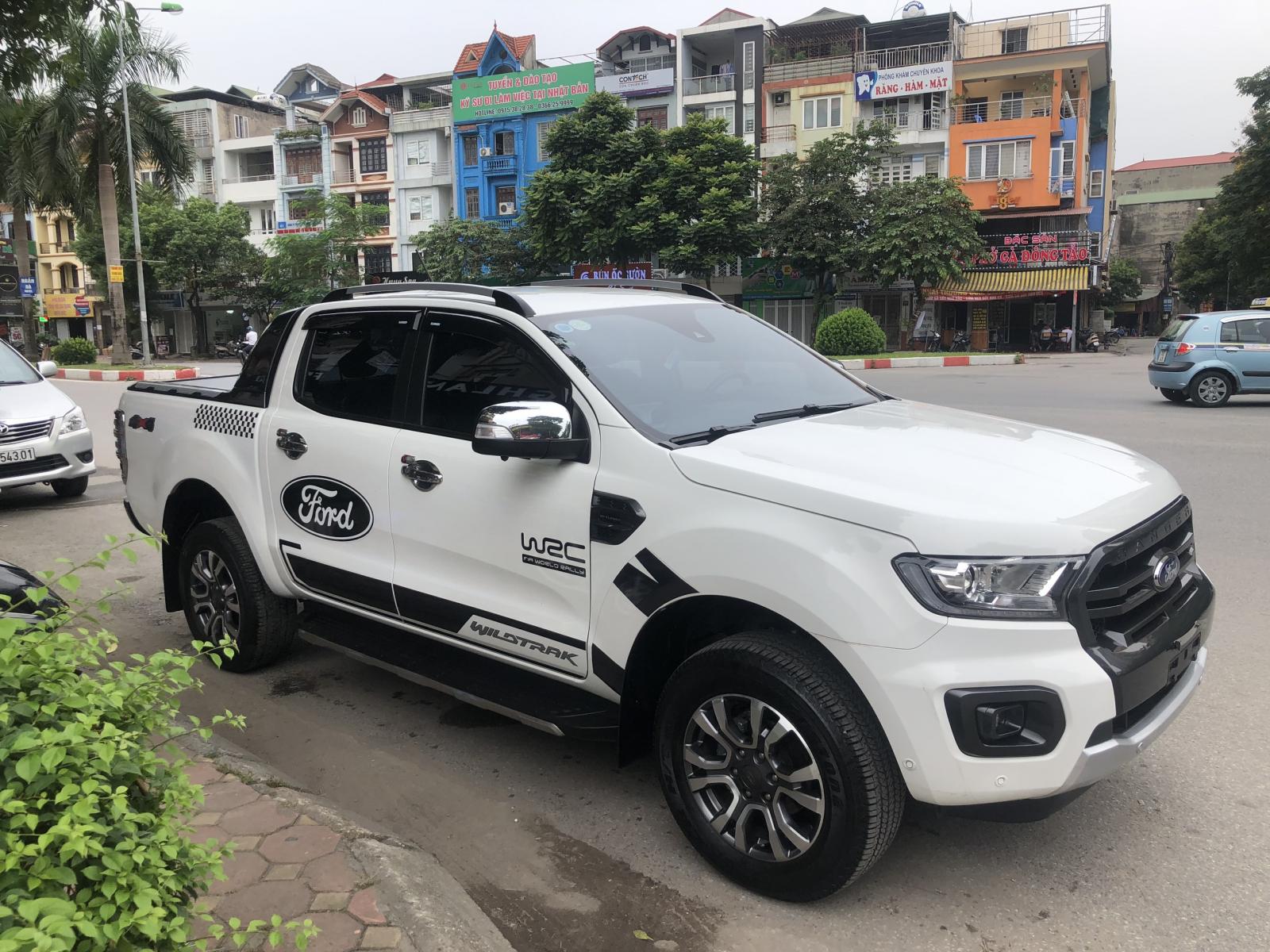 Ford Ranger 2.0 BI-TUBO 2018 - Bán Ford Ranger 2.0 BI-TUBO đời 2018, màu trắng siêu lướt