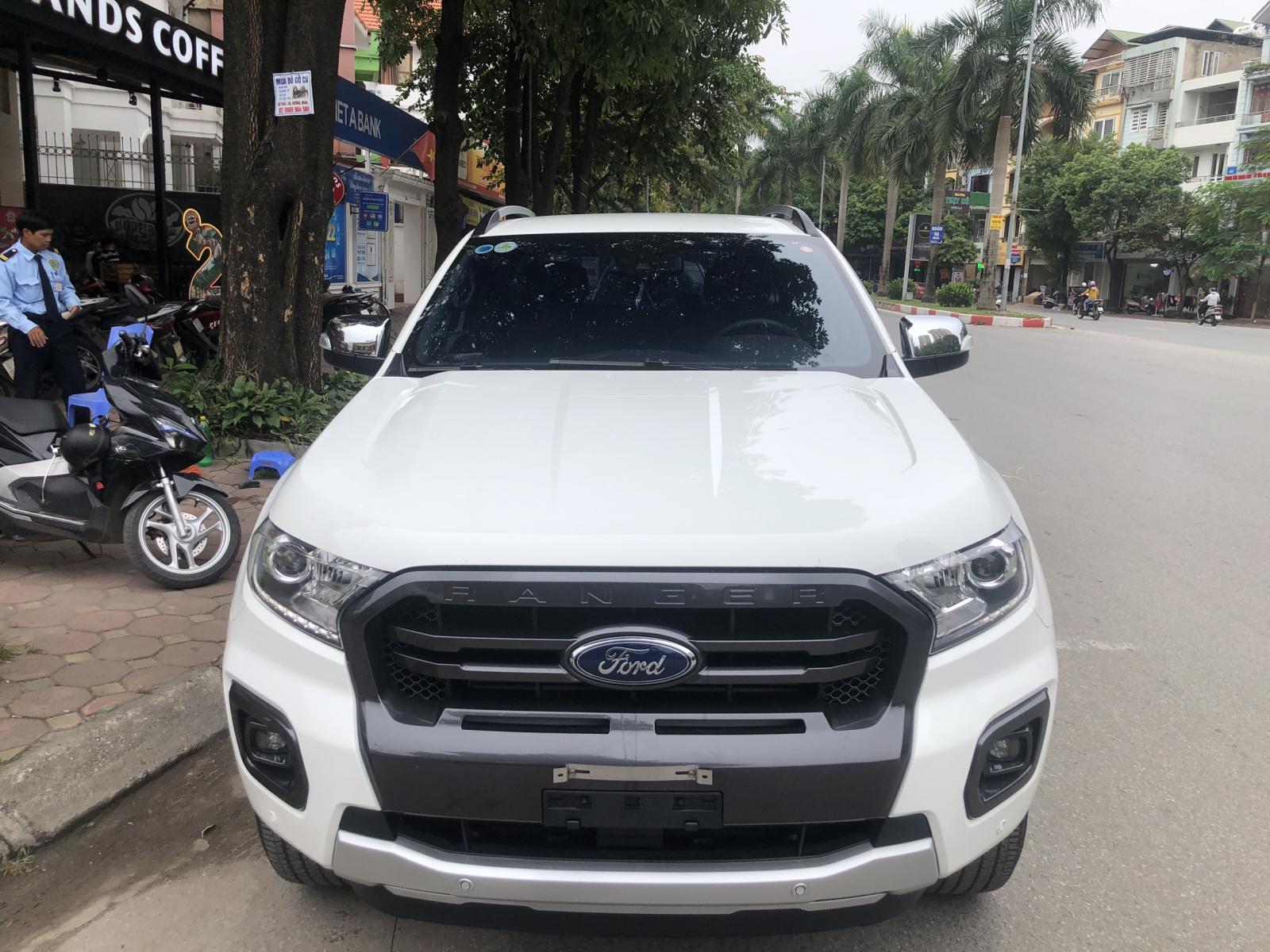 Ford Ranger 2.0 BI-TUBO 2018 - Bán Ford Ranger 2.0 BI-TUBO đời 2018, màu trắng siêu lướt