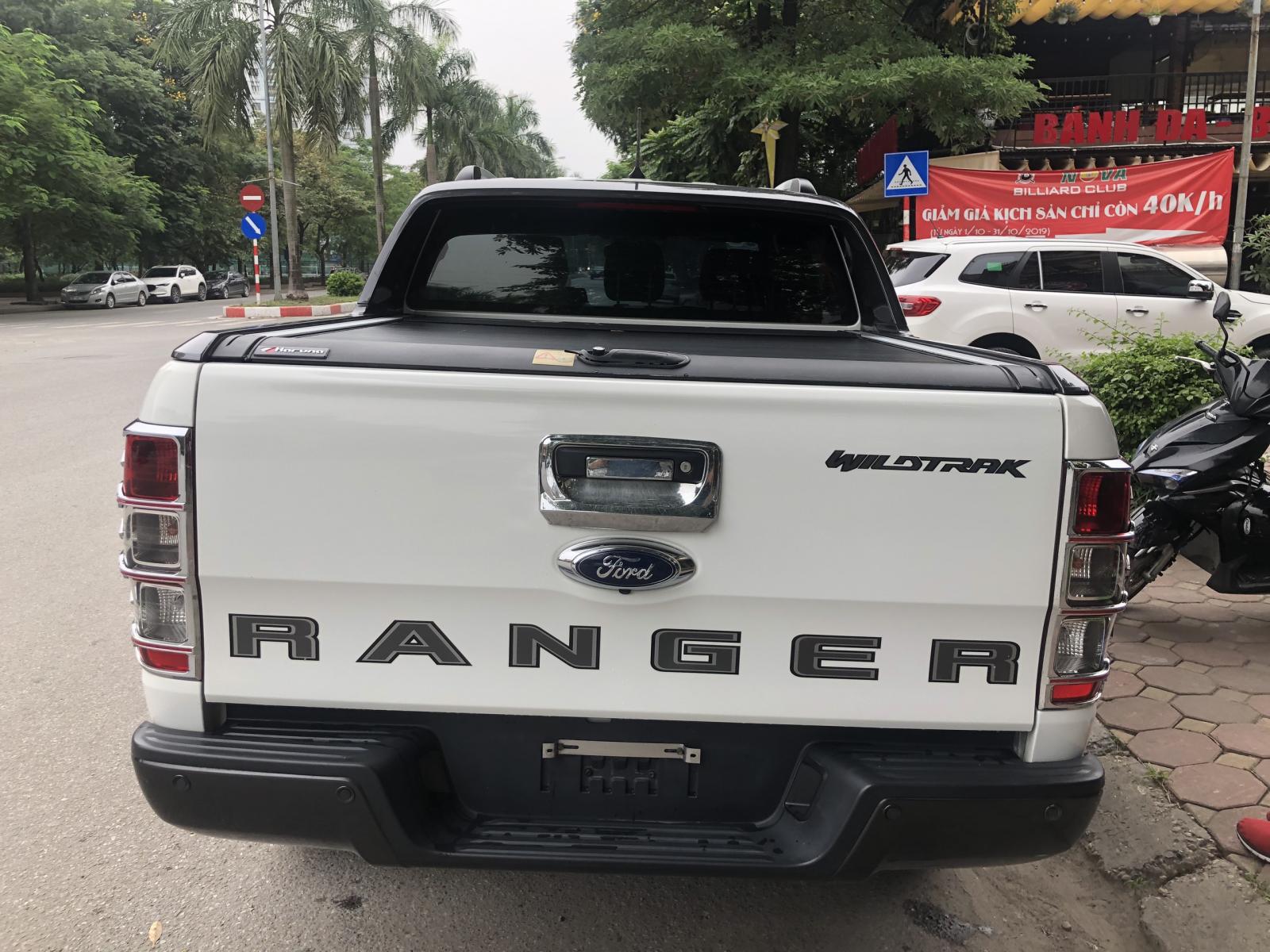 Ford Ranger 2.0 BI-TUBO 2018 - Bán Ford Ranger 2.0 BI-TUBO đời 2018, màu trắng siêu lướt