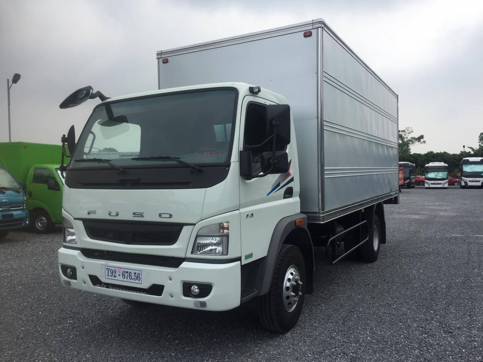 Genesis   2019 - Bán xe tải nhập khẩu Mitsubishi Fuso 10.4 tải 5 tấn thùng dài 5.28m, đóng đủ các loại thùng, hỗ trợ trả góp