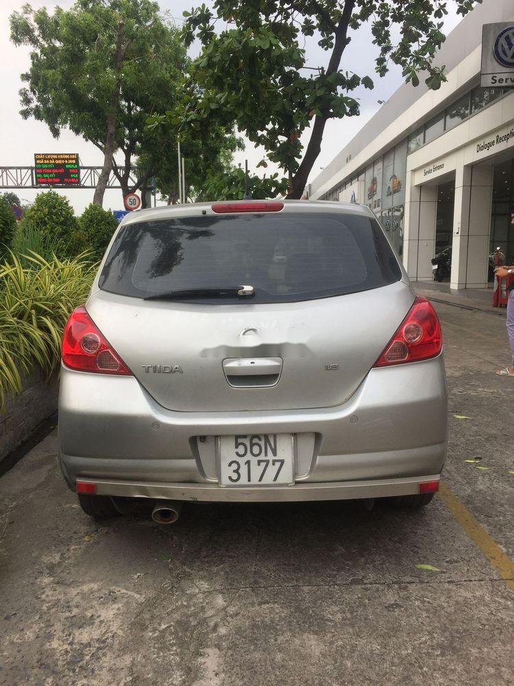 Nissan Tiida 2009 - Cần bán Nissan Tiida đời 2009, nhập khẩu nguyên chiếc chính hãng