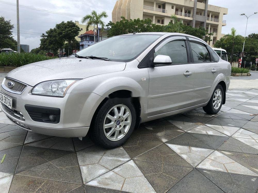 Ford Focus 2007 - Cần bán xe Ford Focus năm sản xuất 2007, màu bạc, nhập khẩu nguyên chiếc chính hãng