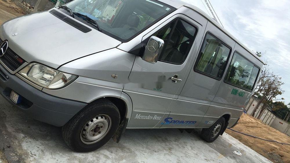 Mercedes-Benz Sprinter 2005 - Cần bán Mercedes đời 2005, màu bạc, nhập khẩu nguyên chiếc, giá tốt