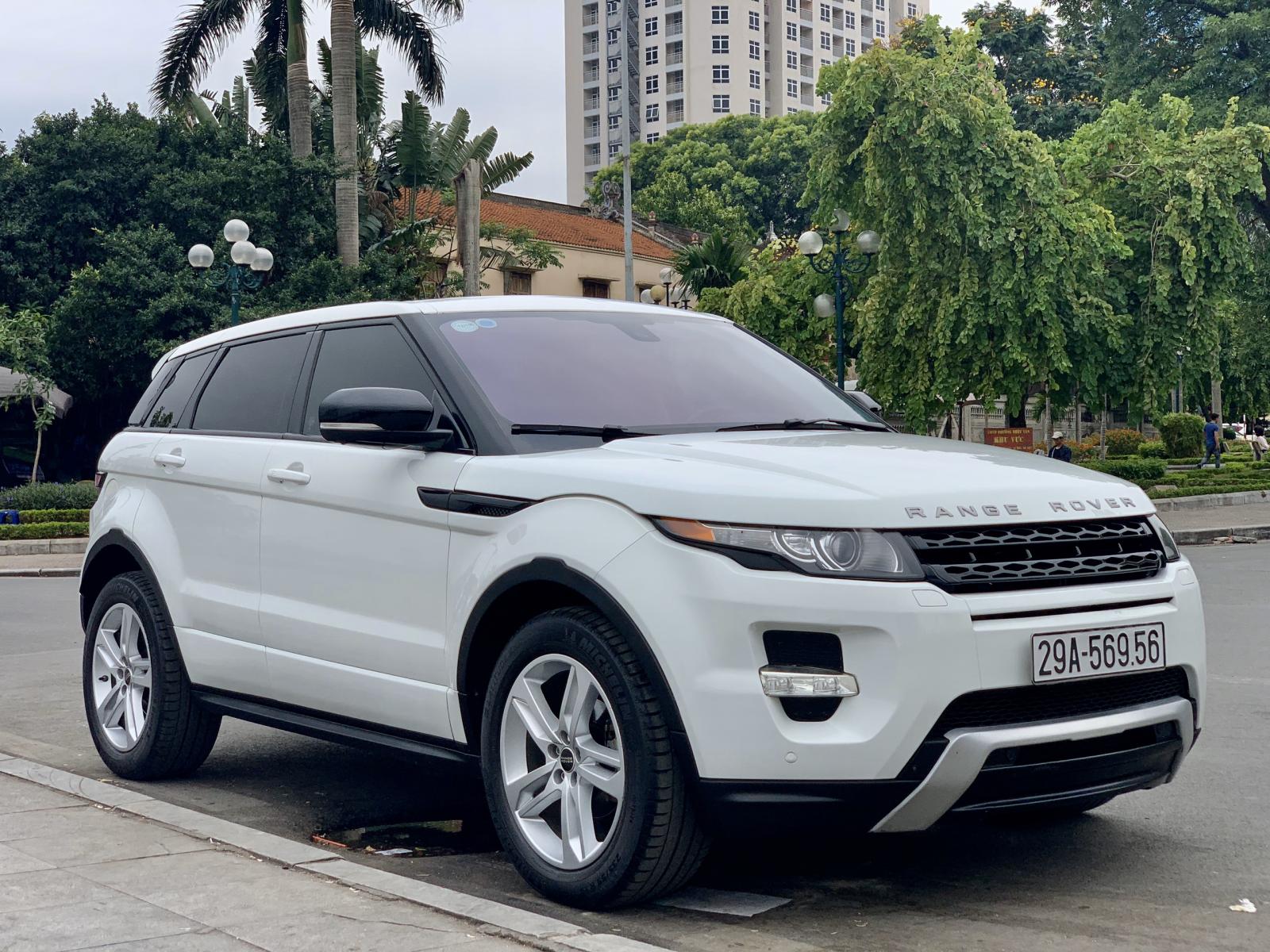 LandRover Evoque Dynamic 2012 - Cần bán gấp LandRover Evoque Dynamic đời 2012, màu trắng, xe nhập