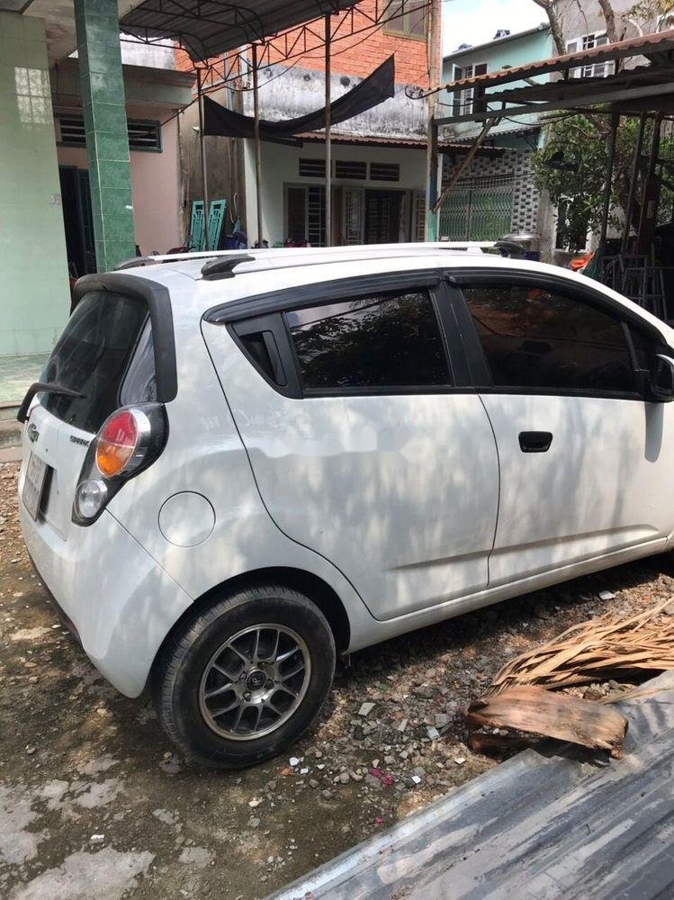 Chevrolet Spark   2011 - Bán Chevrolet Spark sản xuất năm 2011, màu trắng, nhập khẩu, xe còn mới