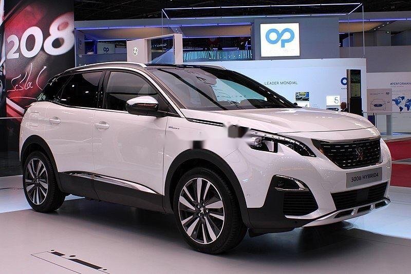 Peugeot 3008      2018 - Cần bán lại xe Peugeot 3008 đời 2018, màu trắng còn mới