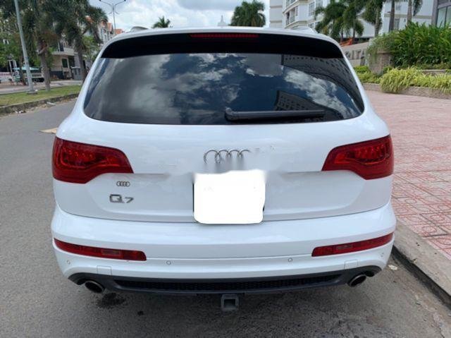 Audi Q7 2011 - Cần bán lại xe Audi Q7 đời 2011, màu trắng, nhập khẩu nguyên chiếc chính chủ, giá tốt