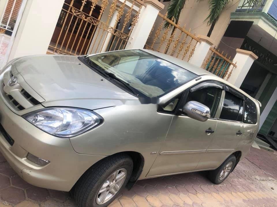 Toyota Innova    2006 - Cần bán gấp Toyota Innova năm 2006, nhập khẩu nguyên chiếc