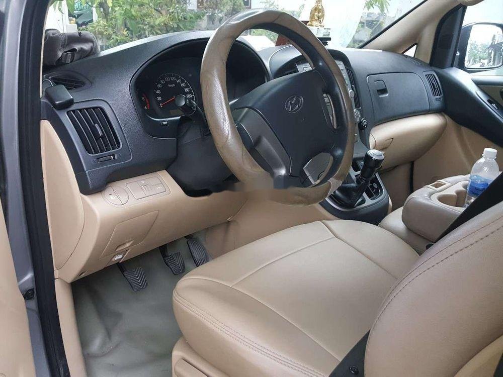 Hyundai Starex 2014 - Cần bán xe Hyundai Starex đời 2014, màu bạc, nhập khẩu chính hãng