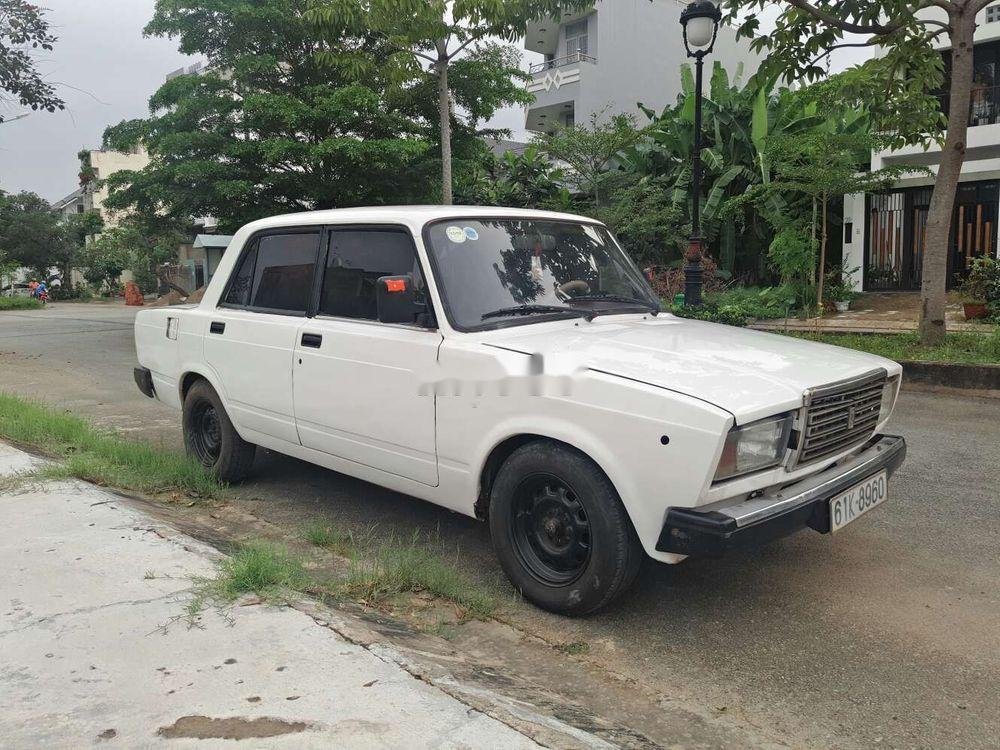 Lada 2107 1986 - Bán Lada 2107 đời 1986, màu trắng, 35tr