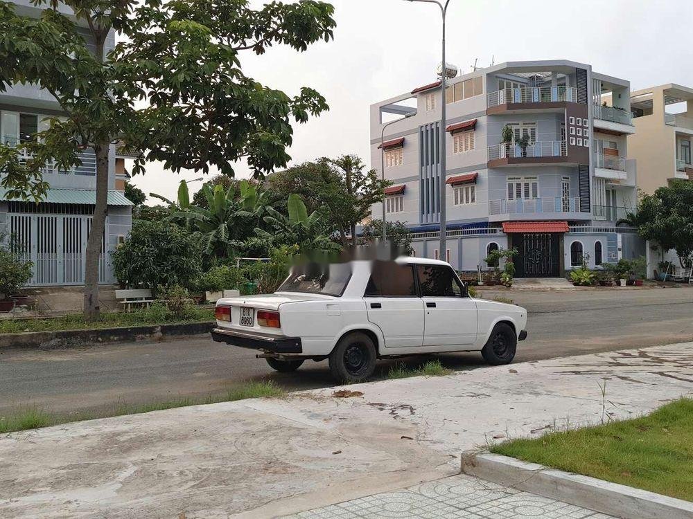 Lada 2107 1986 - Bán Lada 2107 đời 1986, màu trắng, 35tr