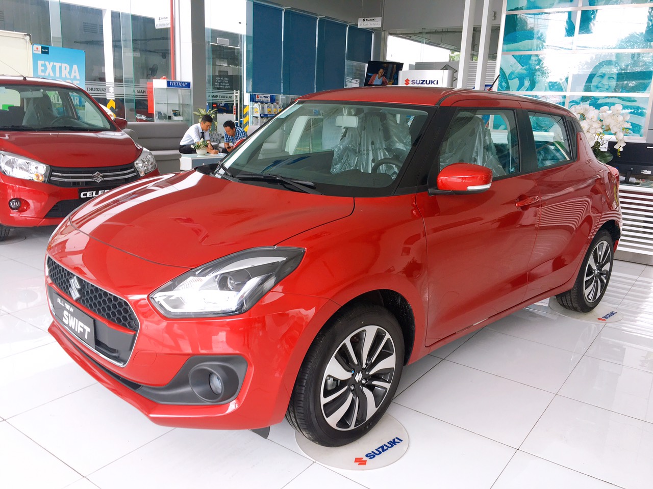 Suzuki Swift CVT 2019 - Cần bán xe Suzuki Swift CVT sản xuất 2019, màu đỏ, xe nhập