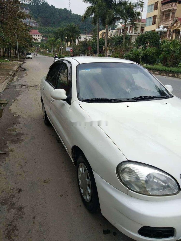 Daewoo Lanos 2002 - Cần bán xe Daewoo Lanos năm 2002, màu trắng