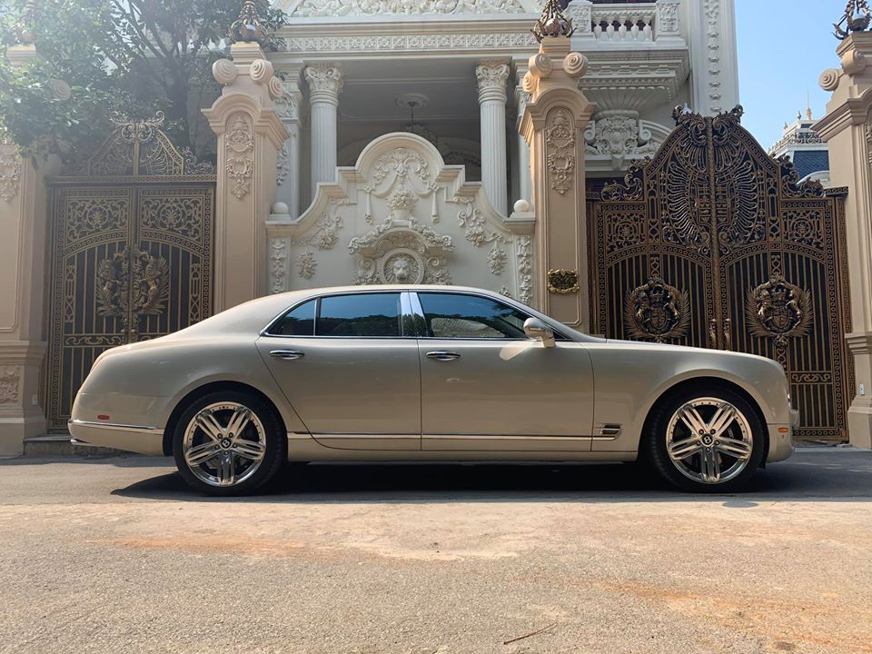 Bentley Mulsanse   6.75 V8 2010 - Bán Bentley Mulsanne 6.75 V8 đời 2010, màu trắng, nhập khẩu nguyên chiếc