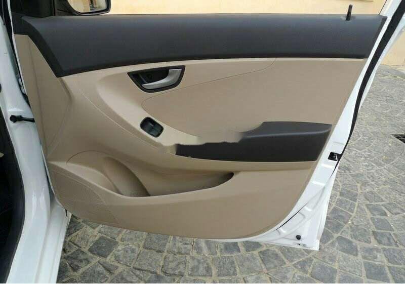 Hyundai Eon 2014 - Bán ô tô Hyundai Eon sản xuất 2014, màu trắng, xe nhập chính hãng