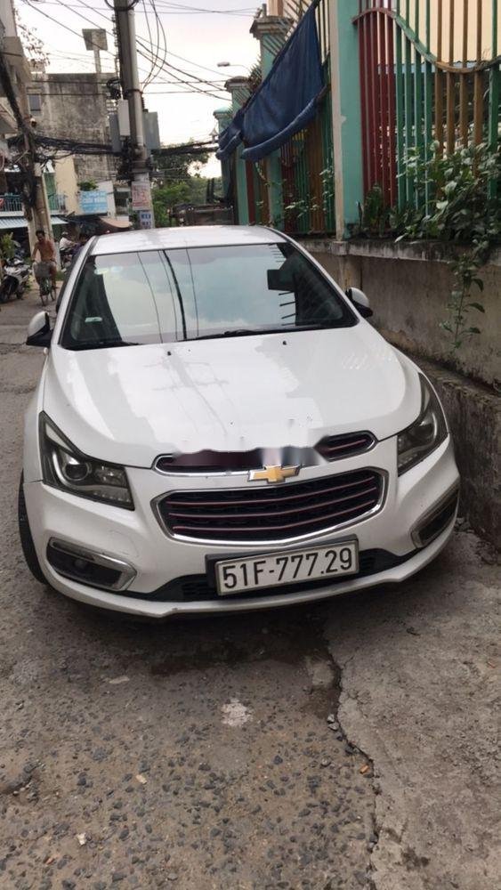 Chevrolet Cruze    2016 - Cần bán gấp Chevrolet Cruze sản xuất 2016, màu trắng