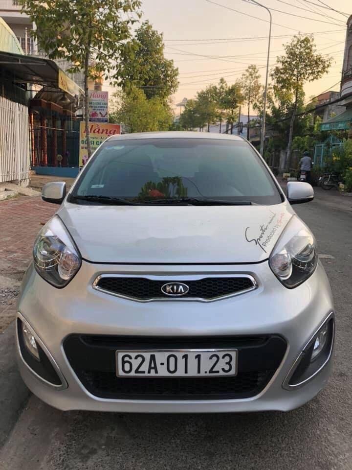 Kia Picanto 2013 - Bán Kia Picanto đời 2013, màu bạc xe nguyên bản