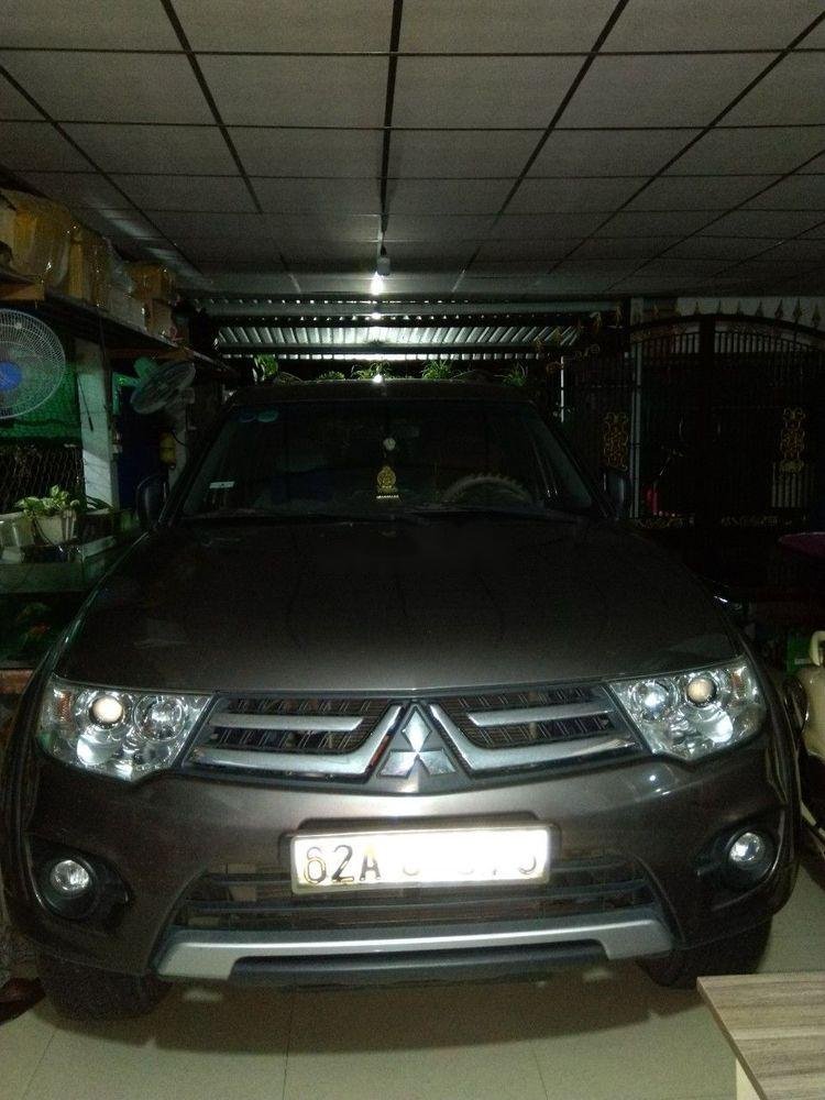 Mitsubishi Pajero Sport MT 2015 - Bán Mitsubishi Pajero Sport MT sản xuất 2015, giá chỉ 700 triệu