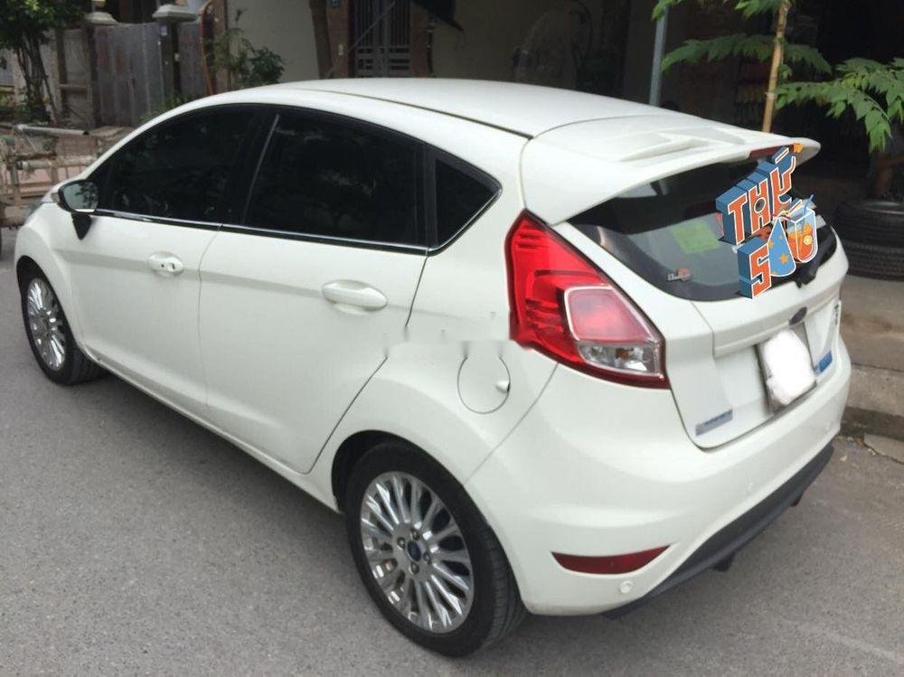 Ford Fiesta 2015 - Cần bán Ford Fiesta sản xuất năm 2015 xe nguyên bản