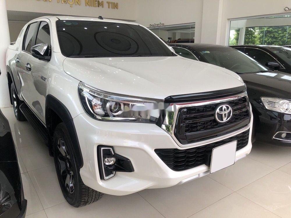 Toyota Hilux 2018 - Bán Toyota Hilux năm 2018, màu trắng, nhập khẩu nguyên chiếc số tự động, giá tốt