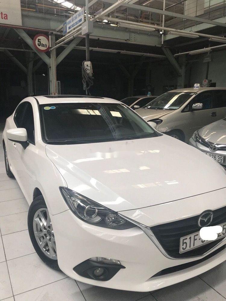Mazda 3 2015 - Bán Mazda 3 năm sản xuất 2015, màu trắng xe gia đình