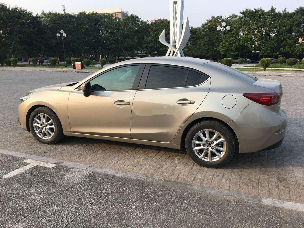 Mazda 3   2015 - Cần bán gấp Mazda 3 năm sản xuất 2015, xe mua từ mới