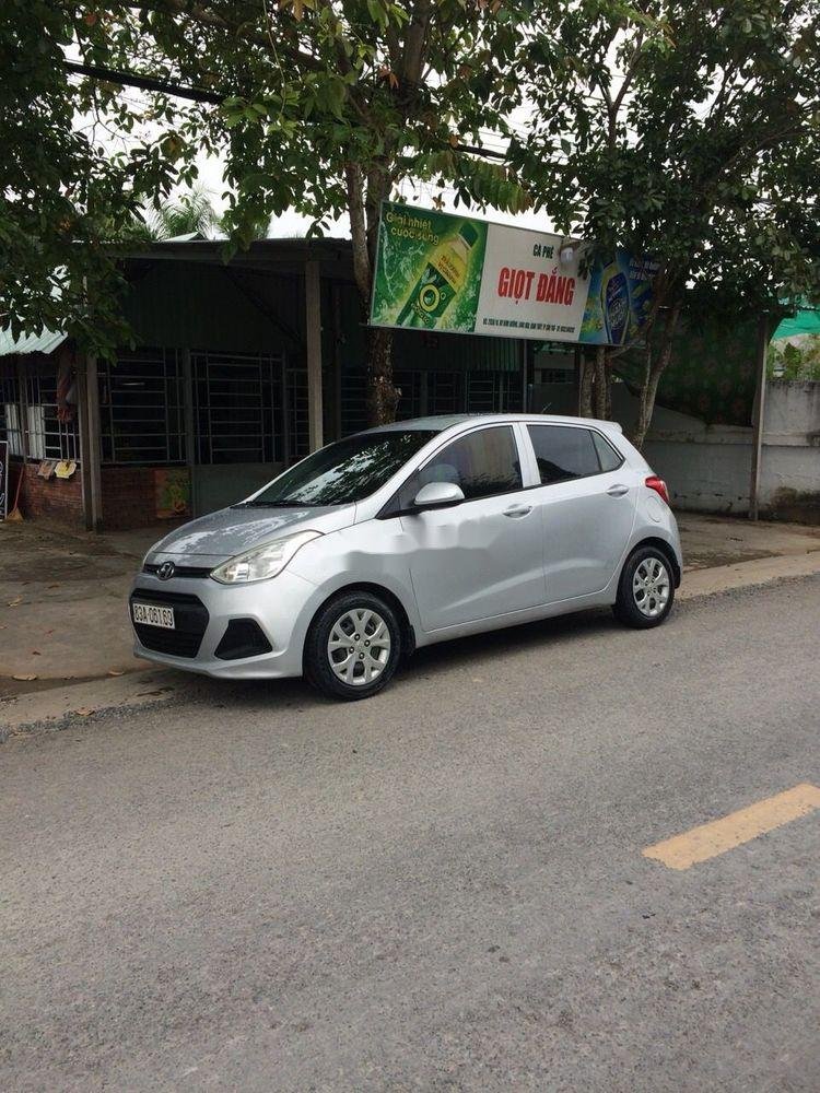 Hyundai Grand i10 2014 - Bán Hyundai Grand i10 2014, màu bạc, nhập khẩu nguyên chiếc số sàn