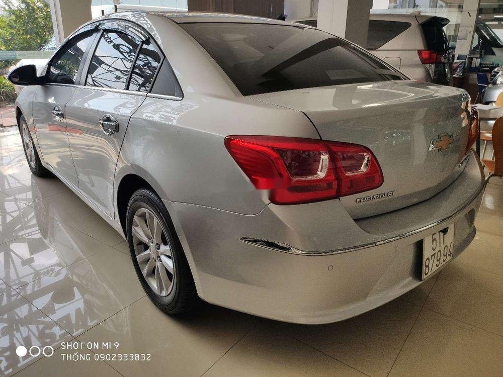 Chevrolet Cruze   2017 - Bán xe cũ Chevrolet Cruze đời 2017, màu bạc