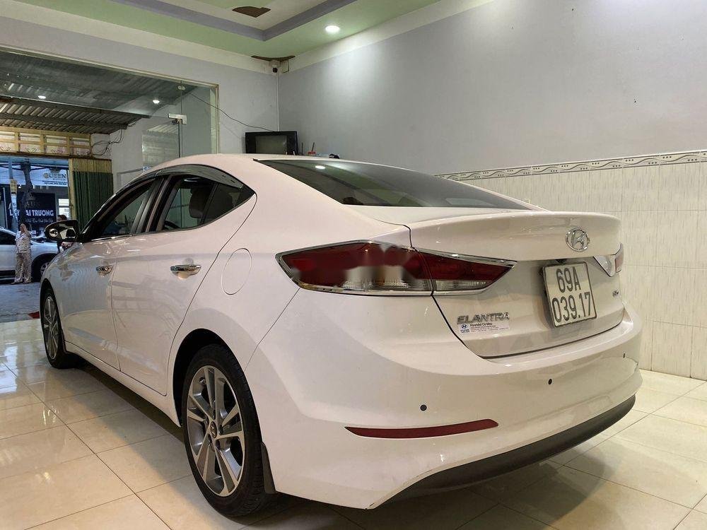 Hyundai Elantra 2016 - Bán Hyundai Elantra 2.0 GLS năm sản xuất 2016, màu trắng, giá tốt