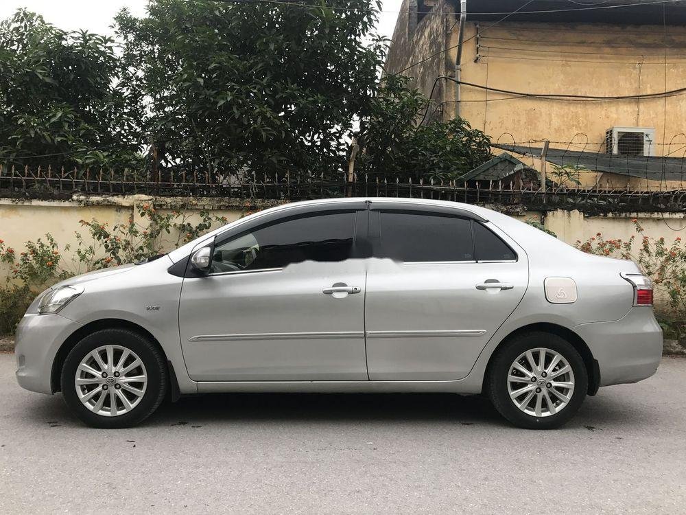 Toyota Vios   E  MT 2011 - Bán Toyota Vios E  MT năm sản xuất 2011, màu bạc chính chủ