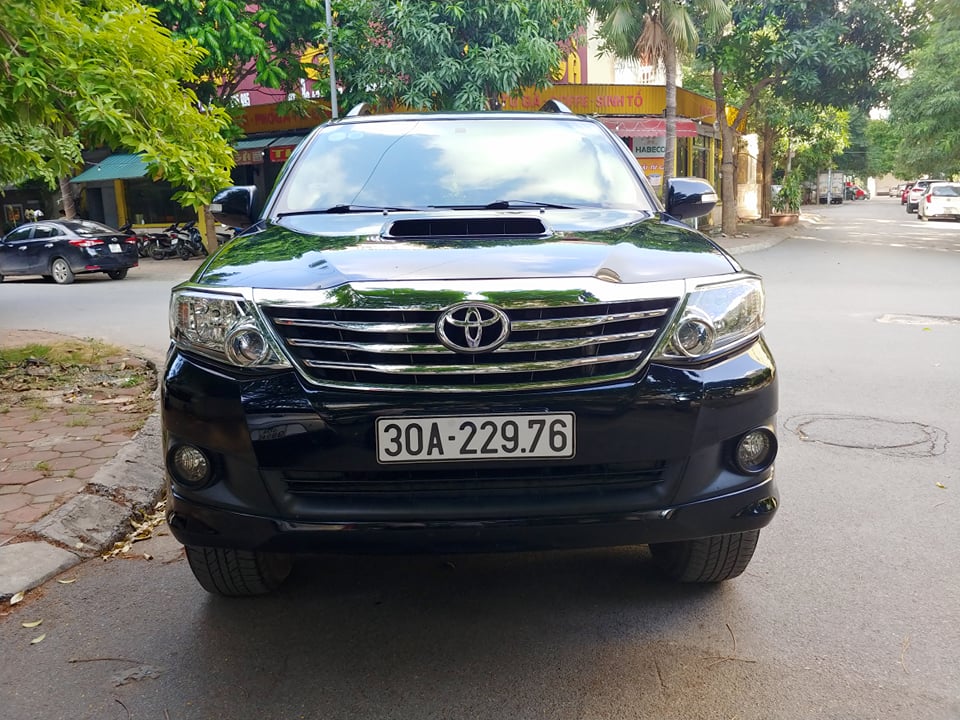 Toyota Fortuner G 2014 - Cần bán gấp Toyota G đời 2014, màu đen, giá tốt