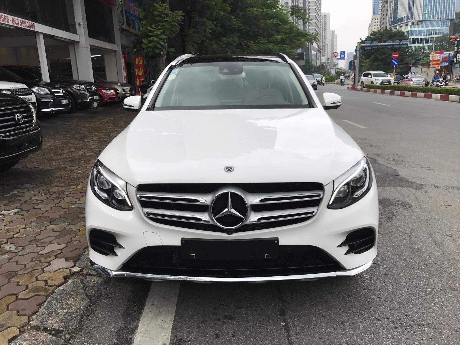 Mercedes-Benz GLC 300 2018 - Xe Mercedes 300 đời 2018, màu trắng