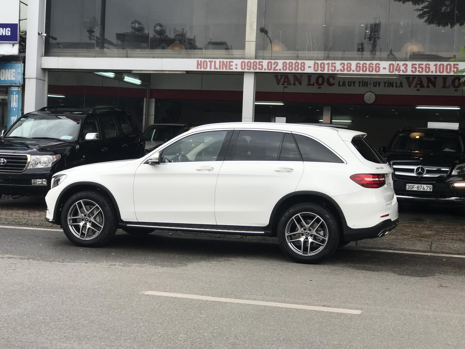 Mercedes-Benz GLC 300 2018 - Xe Mercedes 300 đời 2018, màu trắng