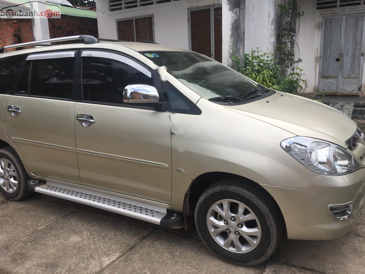 Toyota Innova 2007 - Bán Toyota Innova đời 2007, màu vàng, xe gia đình