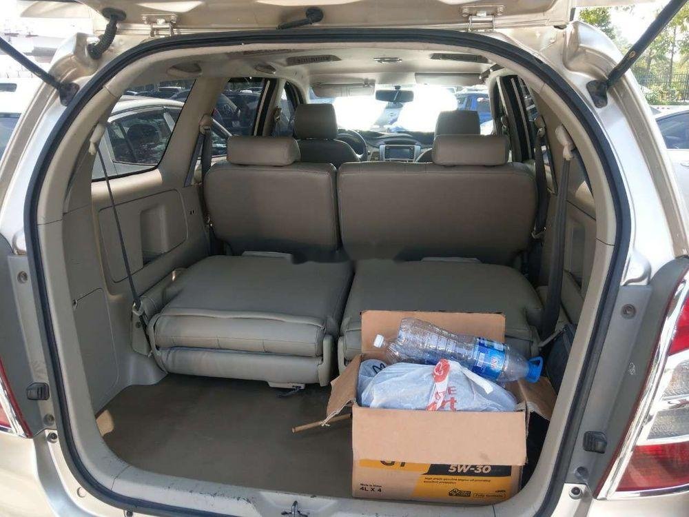 Toyota Innova   2015 - Cần bán lại xe Toyota Innova 2015, xe nguyên bản, côn nhẹ, số ngọt ngào