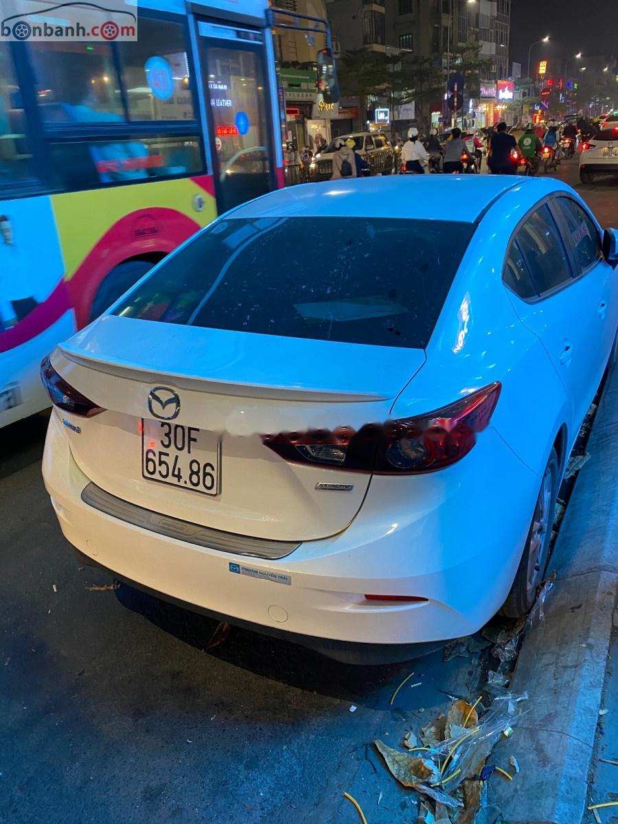 Mazda 3 2019 - Bán Mazda 3 sản xuất năm 2019, màu trắng như mới, 668 triệu