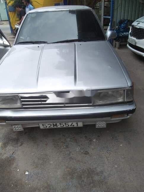 Toyota Camry 1986 - Bán xe Toyota Camry sản xuất 1986, màu bạc xe nguyên bản