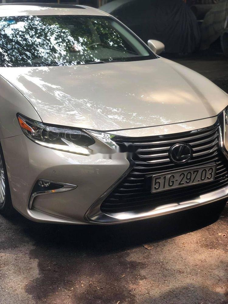 Lexus ES 2016 - Bán Lexus ES 250 đời 2017, màu vàng, nhập khẩu