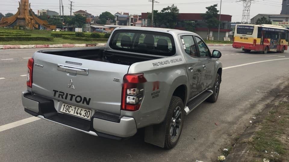 Mitsubishi Triton 2019 - Cần bán lại xe Mitsubishi Triton 4.4 AT đời 2019, xe nhập