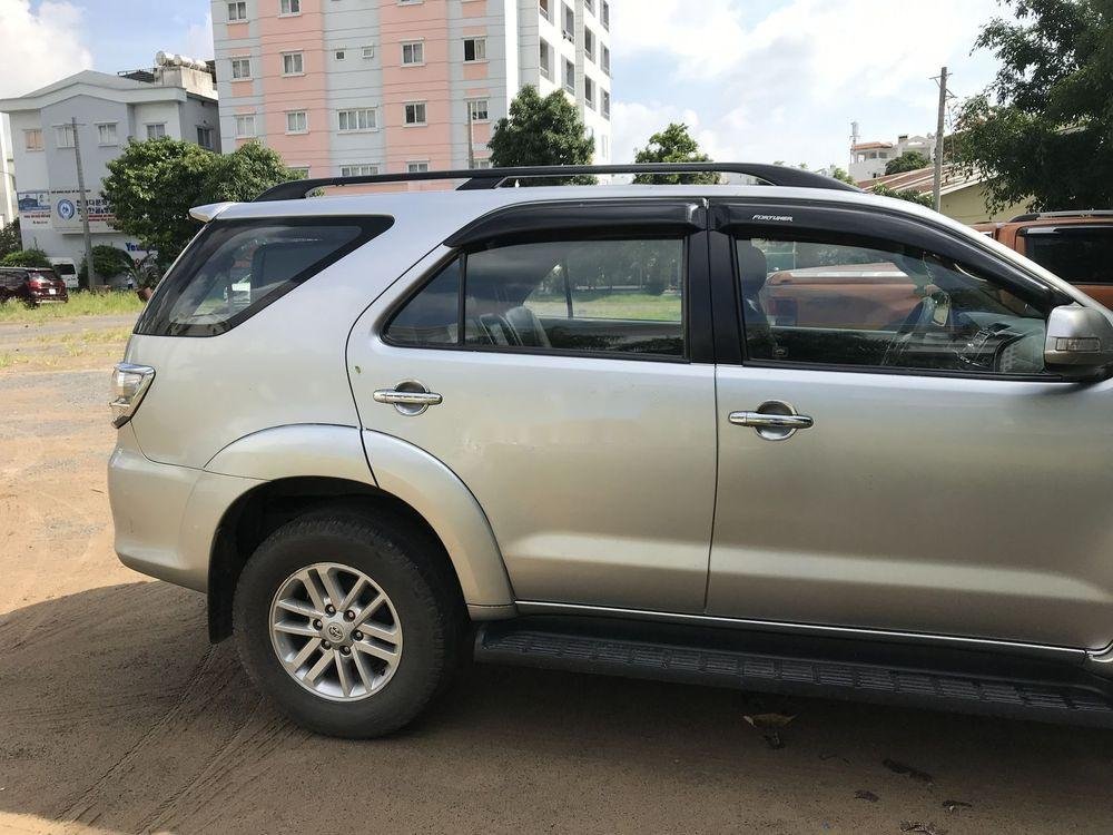 Toyota Fortuner    MT 2012 - Cần bán Toyota Fortuner MT đời 2012, màu bạc