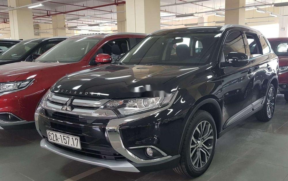 Mitsubishi Outlander   2019 - Bán Mitsubishi Outlander đời 2019, màu đen