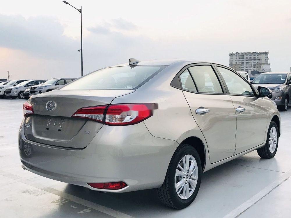 Toyota Vios   2019 - Bán ô tô Toyota Vios đời 2019, màu vàng giá cạnh tranh