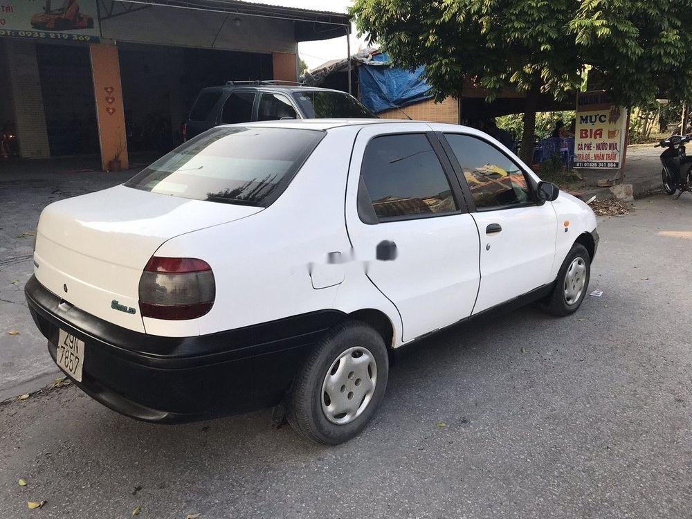 Fiat Siena 2002 - Cần bán xe Fiat Siena đời 2002, màu trắng xe nguyên bản