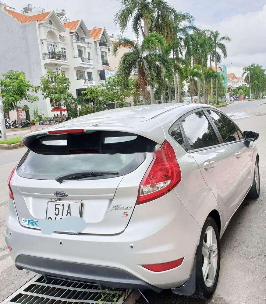 Ford Fiesta 2011 - Bán Ford Fiesta đời 2011, 320 triệu xe nguyên bản