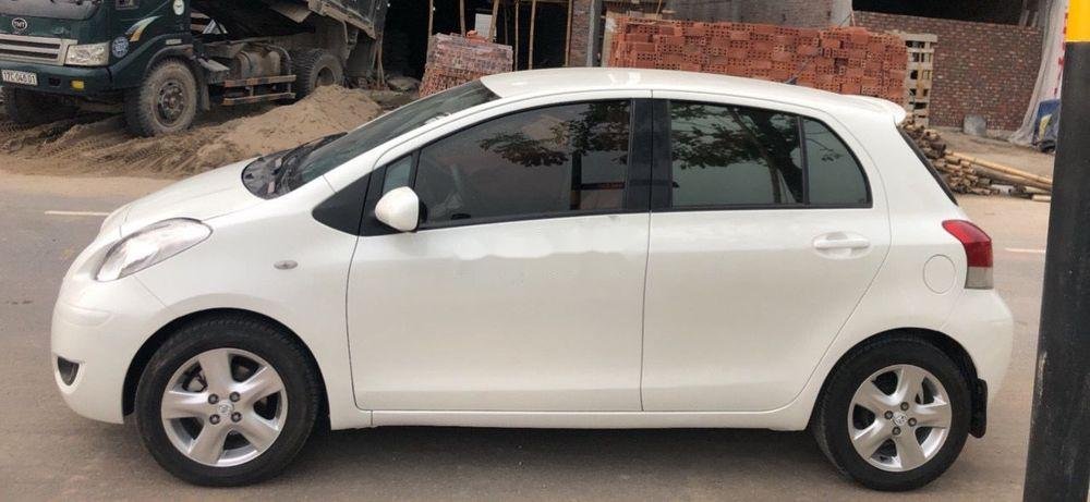 Toyota Yaris 2009 - Bán ô tô Toyota Yaris năm sản xuất 2009, màu trắng, nhập khẩu, 328tr xe nguyên bản