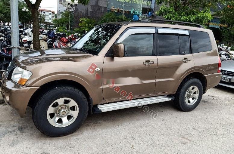 Mitsubishi Pajero   2005 - Bán Mitsubishi Pajero đời 2005, màu nâu, chính chủ, giá tốt