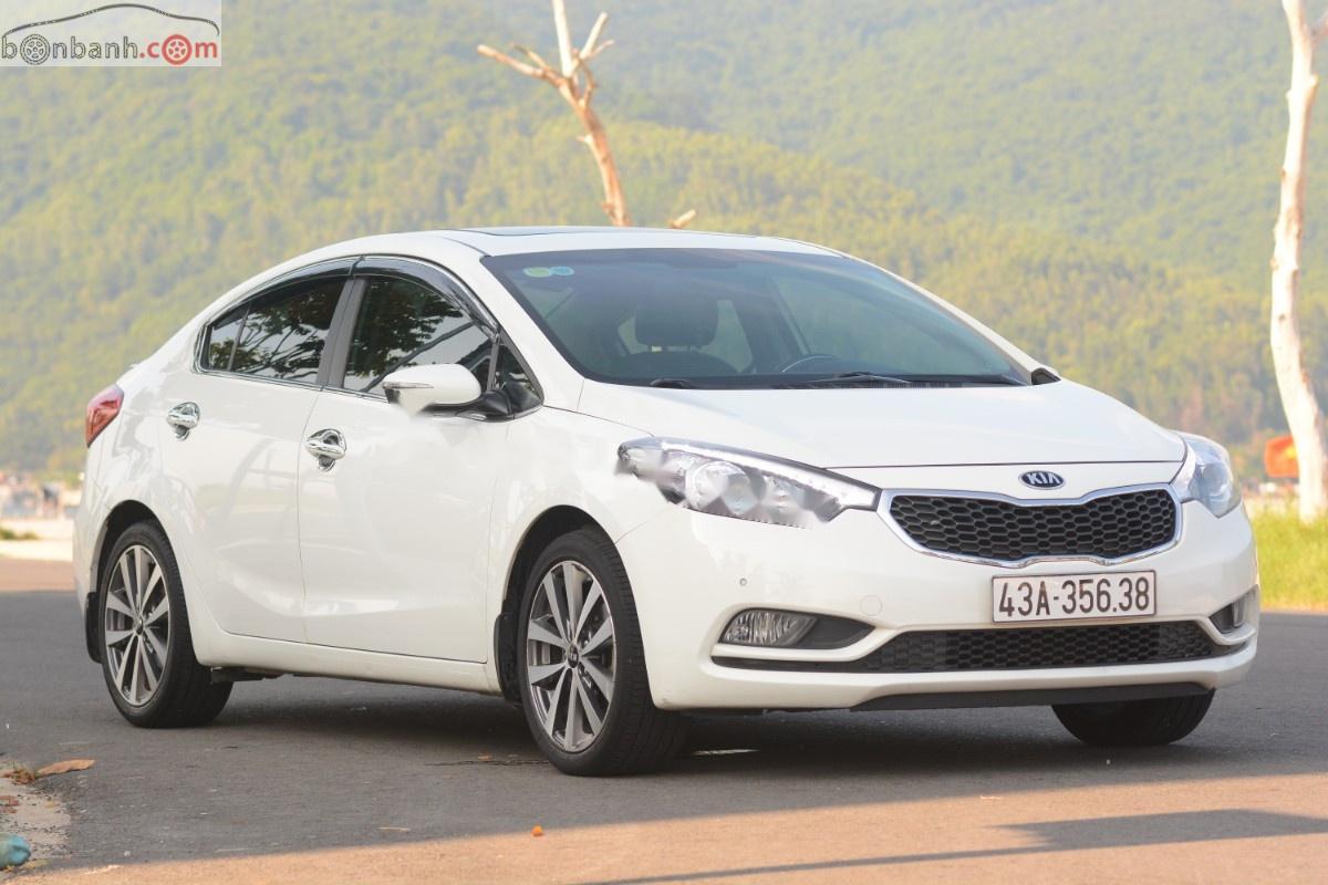 Kia K3 2015 - Bán Kia K3 đời 2015, màu trắng số tự động, 520tr