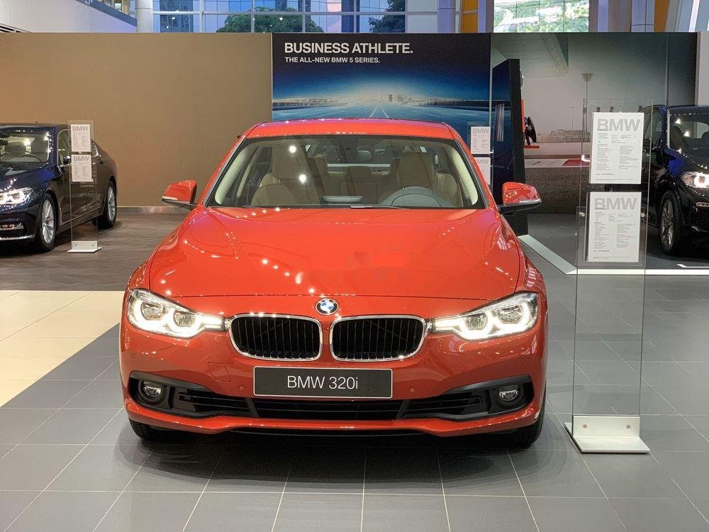 BMW 3 Series   2019 - Bán xe BMW 320i 2019, xe nhập, giá tốt